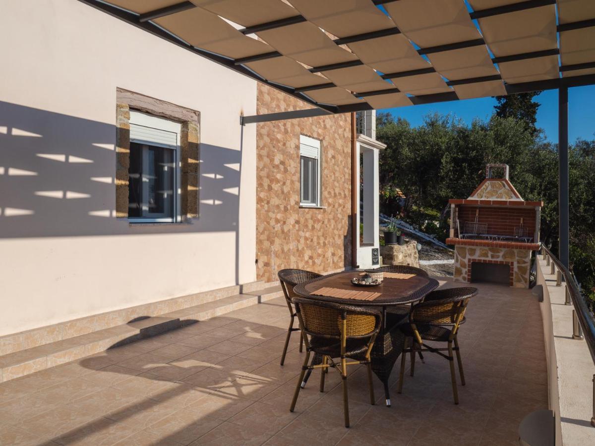 Olea Stone House Near The Sea Ferienhaus *